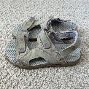 THE NORTH FACE Shoes Girl's Velcro Gray and Purple Sandals Size 3